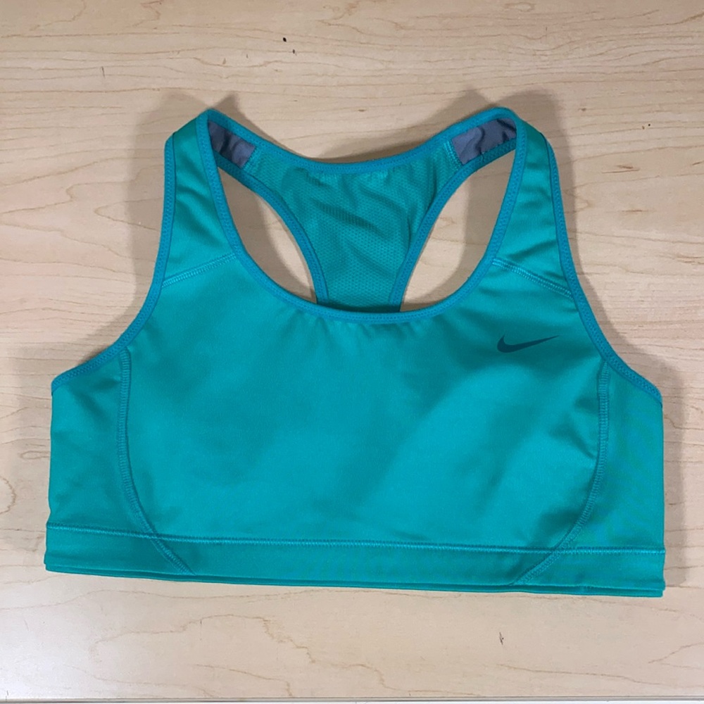 NIKE SPORTS BRA SIZE MEDIUM  Teal Green New Dri Fit